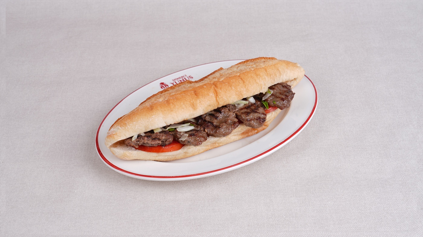 TAM EKMEK KÖFTE